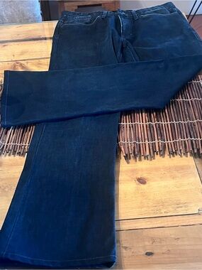 Joe's Jeans Men's Rocker Bootcut Jeans in Black Sz 34